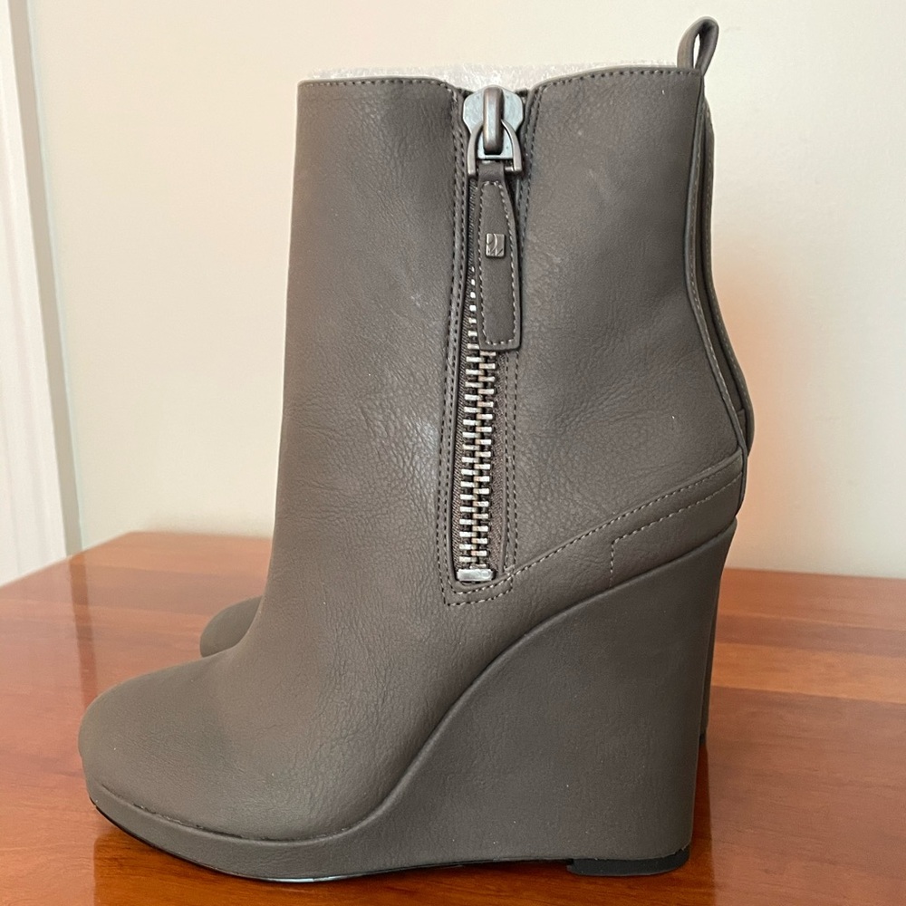 Nine West HARTNSOLO Wedge Boots